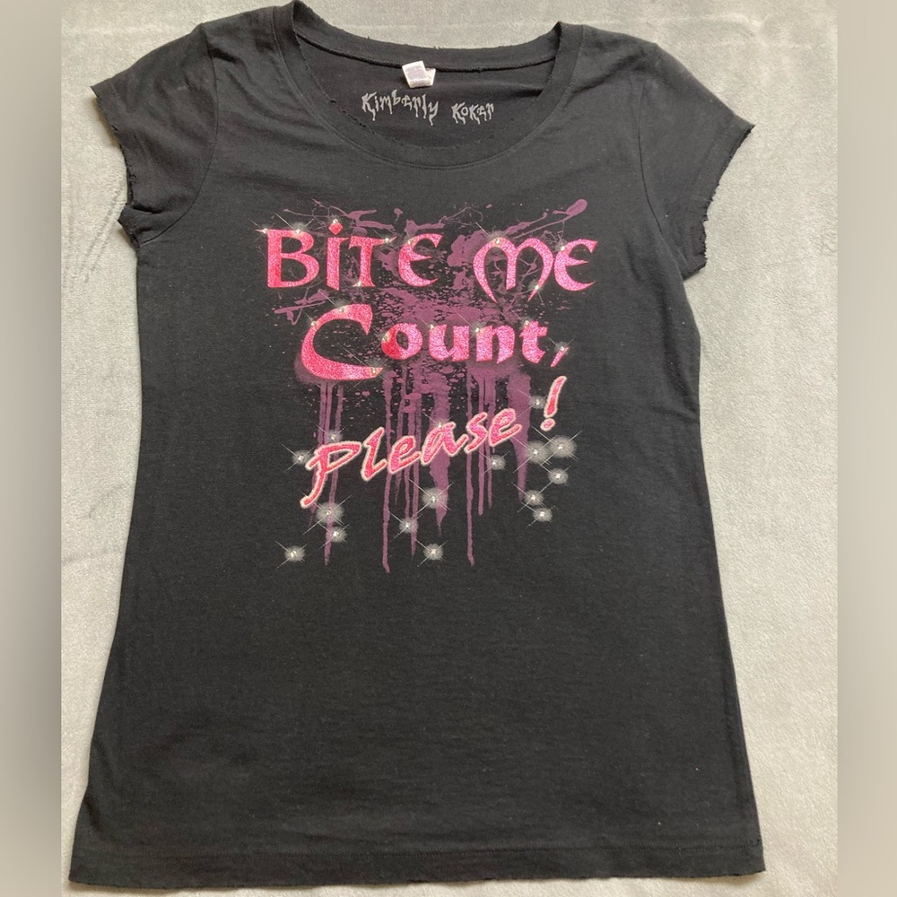 Kimberly Koker Black T-Shirt Medium
